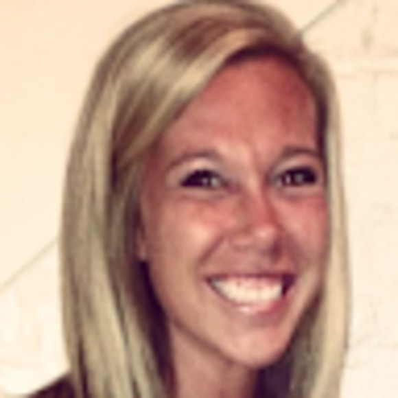 Meet your Posher, Brooke - Picture 1 of 1